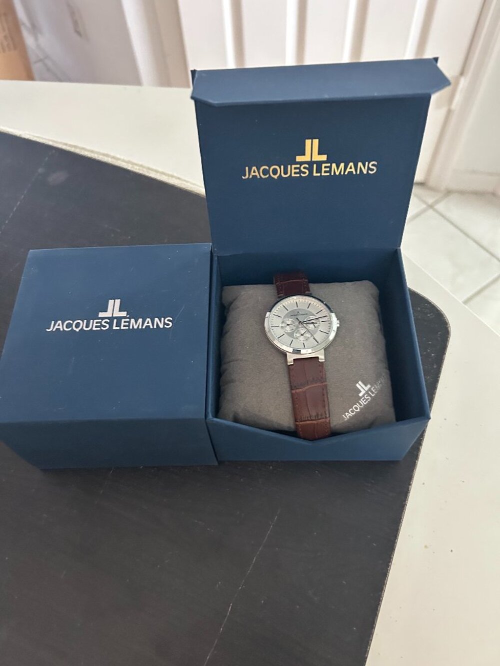 JACQUES LEMANS Men Analog Quartz Casual Watch Classic Dress White Dial Waterprf
